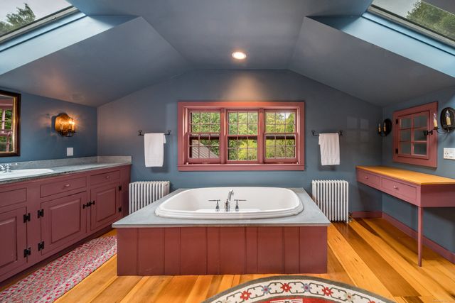 575 Leetes Island Road, Guilford, CT 06437