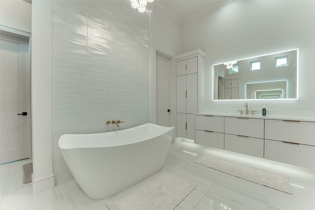 121 Sawgrass Drive, Heath, TX 75032