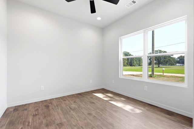 40 Whipporwill, Ward, AR 72176