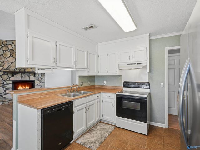 308 N Oxford Circle NW, Meridianville, AL 35759