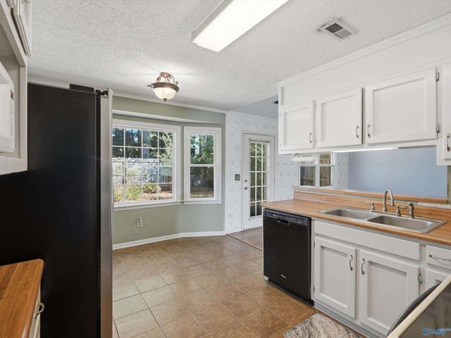 308 N Oxford Circle NW, Meridianville, AL 35759