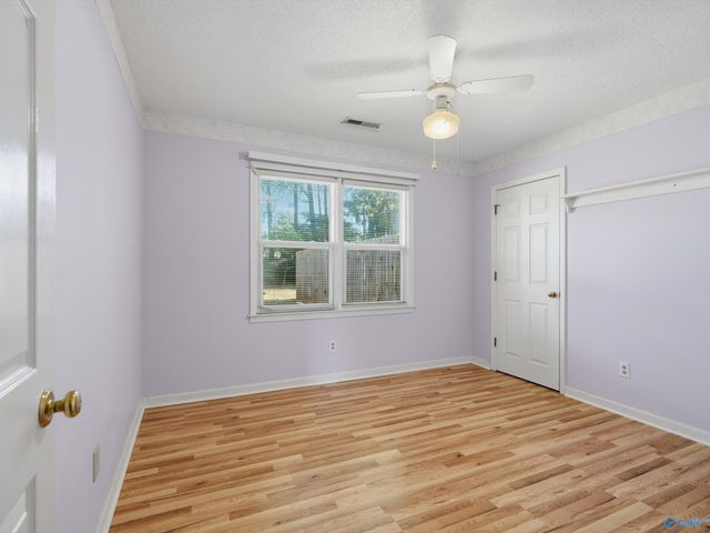 308 N Oxford Circle NW, Meridianville, AL 35759