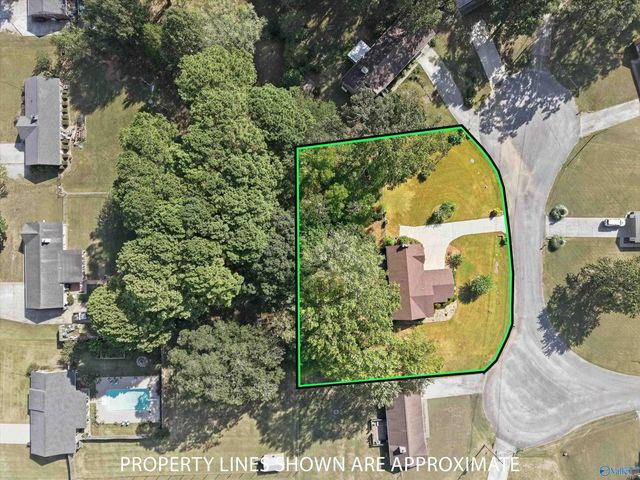 308 N Oxford Circle NW, Meridianville, AL 35759