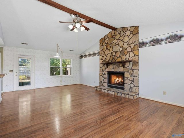 308 N Oxford Circle NW, Meridianville, AL 35759