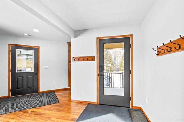 47212 Main Street, Houghton, MI 49931