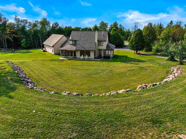 47212 Main Street, Houghton, MI 49931