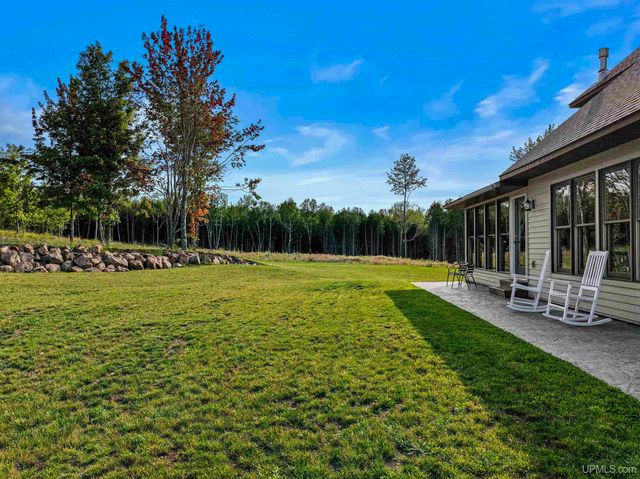 47212 Main Street, Houghton, MI 49931