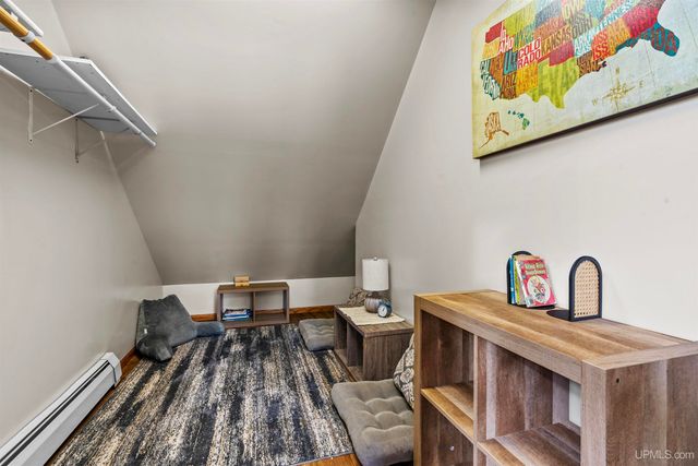 47212 Main Street, Houghton, MI 49931