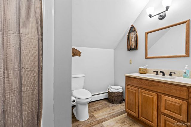 47212 Main Street, Houghton, MI 49931