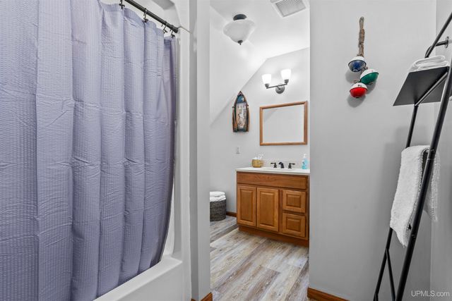 47212 Main Street, Houghton, MI 49931