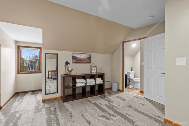 47212 Main Street, Houghton, MI 49931