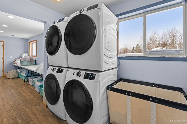 47212 Main Street, Houghton, MI 49931