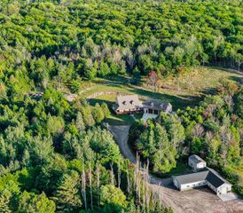 47212 Main Street, Houghton, MI 49931