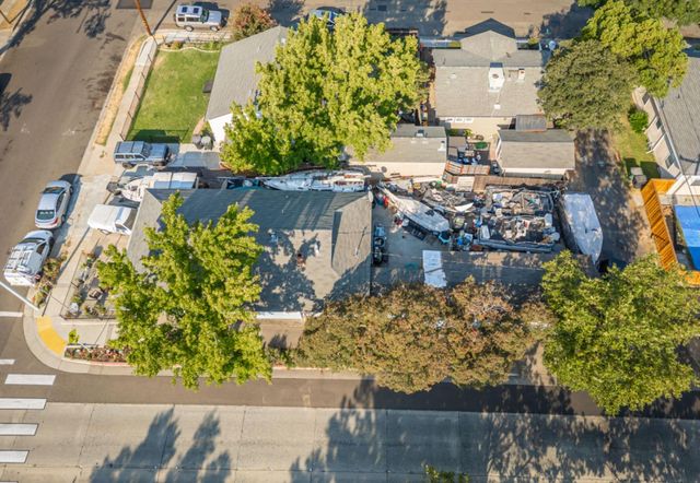 224 Pleasant St, Roseville, CA 95678