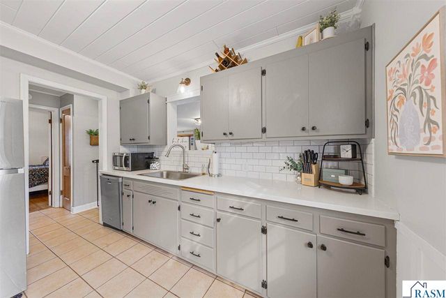 1337 N 5th Street, Mankato, MN 56001