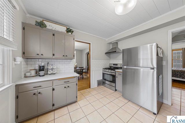 1337 N 5th Street, Mankato, MN 56001