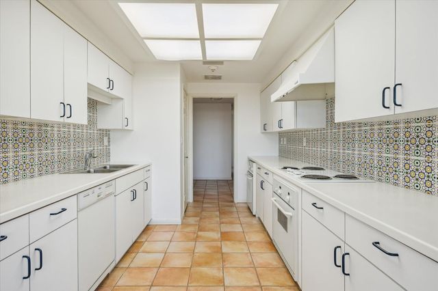 2001 Holcombe Boulevard 1801, Houston, TX 77030