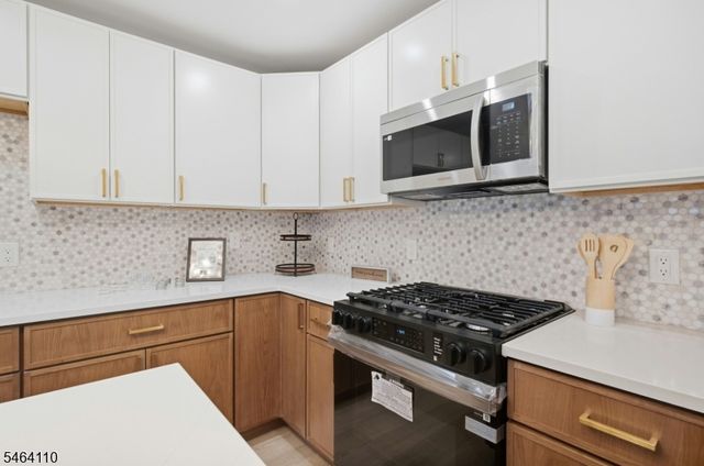 643 S 10Th St, Newark City, NJ 07108