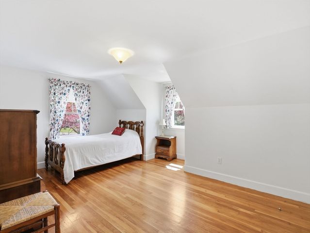 14 Delwood Rd, Chelmsford, MA 01824