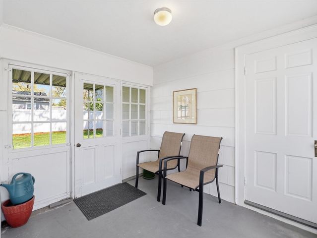 14 Delwood Rd, Chelmsford, MA 01824