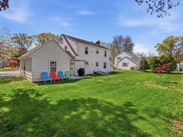 14 Delwood Rd, Chelmsford, MA 01824