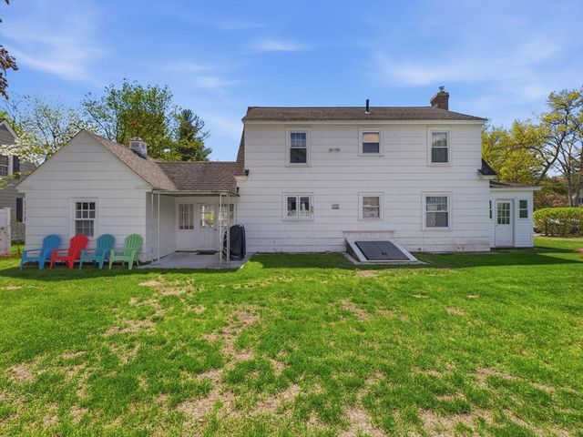 14 Delwood Rd, Chelmsford, MA 01824