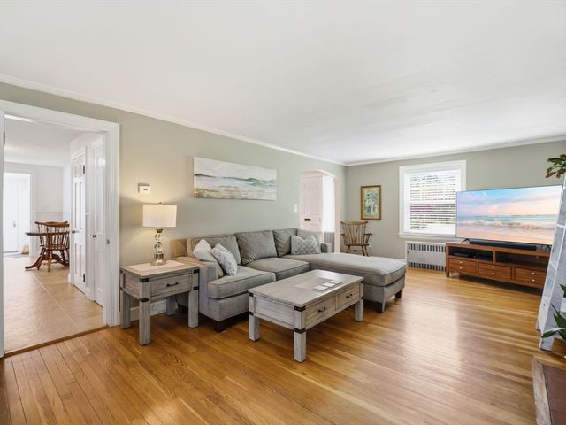 14 Delwood Rd, Chelmsford, MA 01824
