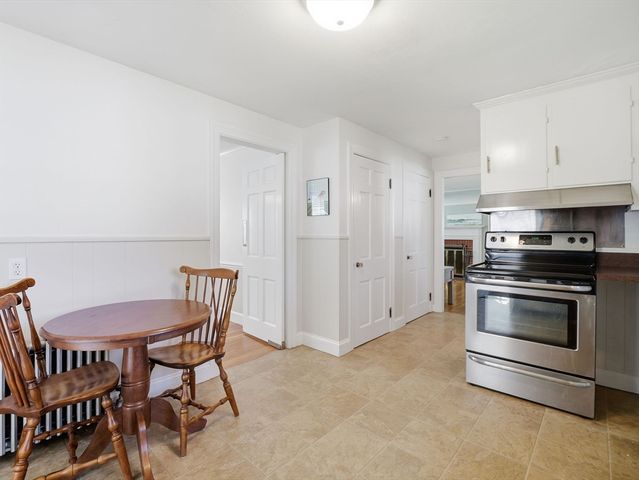 14 Delwood Rd, Chelmsford, MA 01824