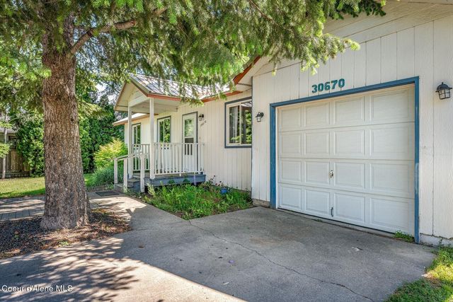 30670 N Meadow St, Athol, ID 83801