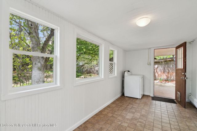 30 Dixon Avenue, Woodstock, NY 12498