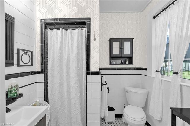 421 Chestnut Street, Eden, NC 27288