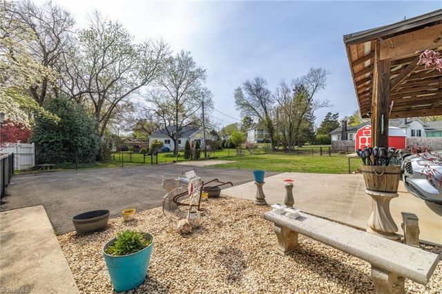 421 Chestnut Street, Eden, NC 27288