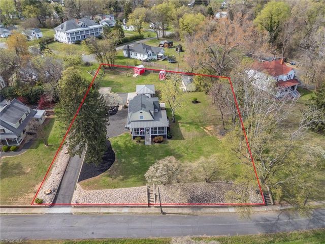 421 Chestnut Street, Eden, NC 27288