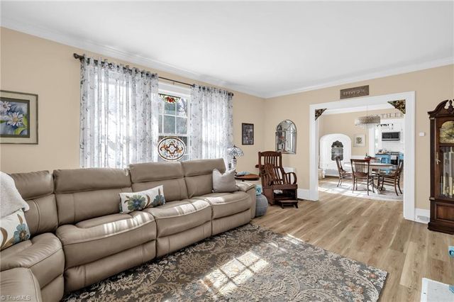 421 Chestnut Street, Eden, NC 27288