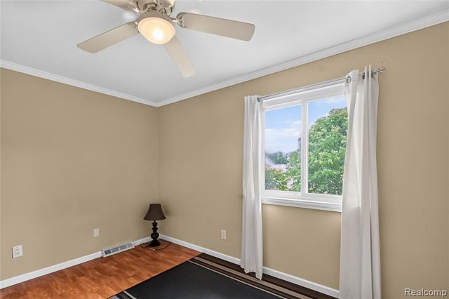 2312 Darwin Lane, Saginaw, MI 48603