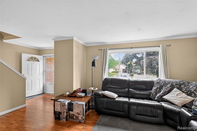 2312 Darwin Lane, Saginaw, MI 48603