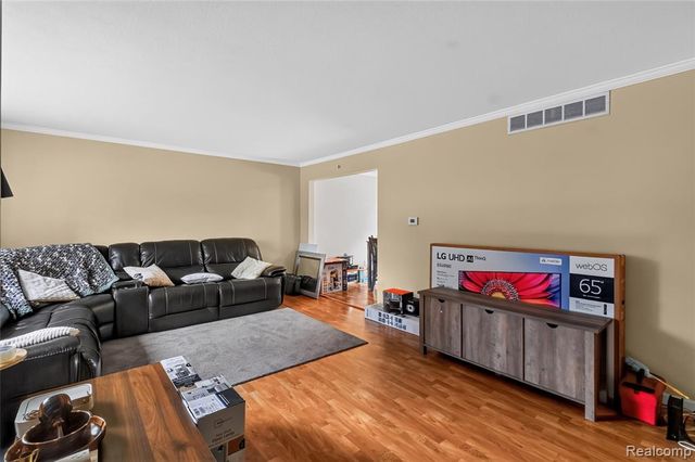 2312 Darwin Lane, Saginaw, MI 48603