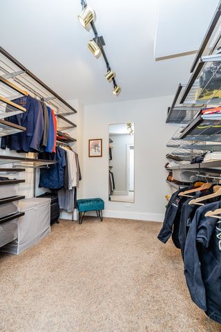 2754 N HAMPDEN Court 2105, Chicago, IL 60614