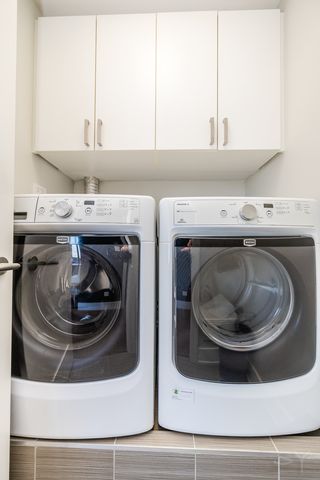 2754 N HAMPDEN Court 2105, Chicago, IL 60614