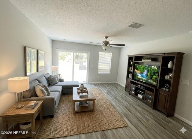 7044 DUNN Avenue, Jacksonville, FL 32219