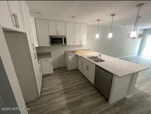 7044 DUNN Avenue, Jacksonville, FL 32219