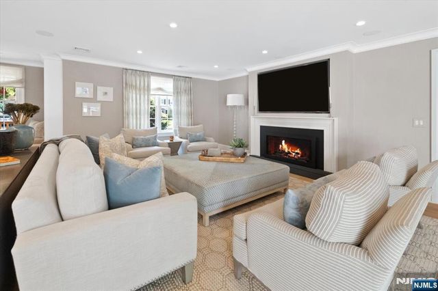 454 Hasbrouck Boulevard, Oradell, NJ 07649