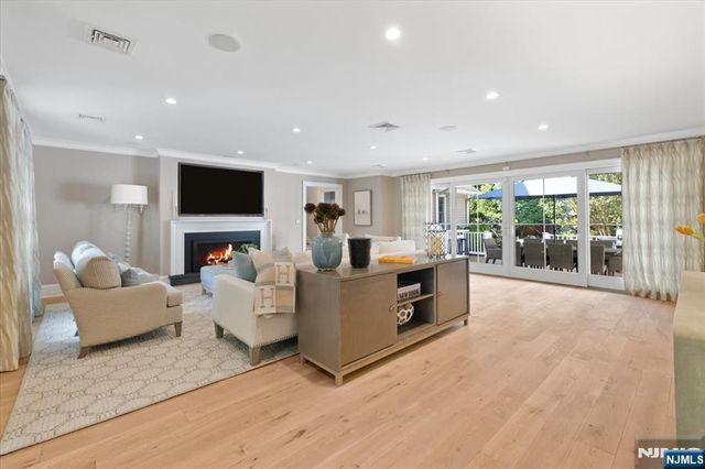 454 Hasbrouck Boulevard, Oradell, NJ 07649