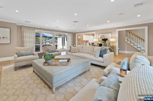 454 Hasbrouck Boulevard, Oradell, NJ 07649