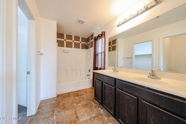 4726 W FREMONT Road, Laveen, AZ 85339