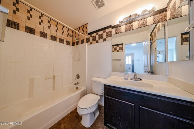 4726 W FREMONT Road, Laveen, AZ 85339