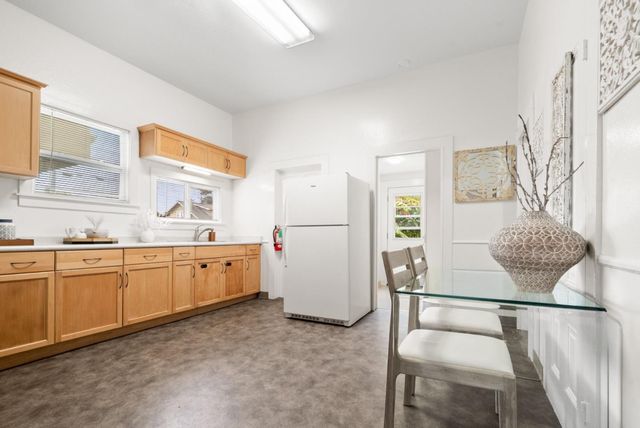 1328 Mission Street, Santa Cruz, CA 95060