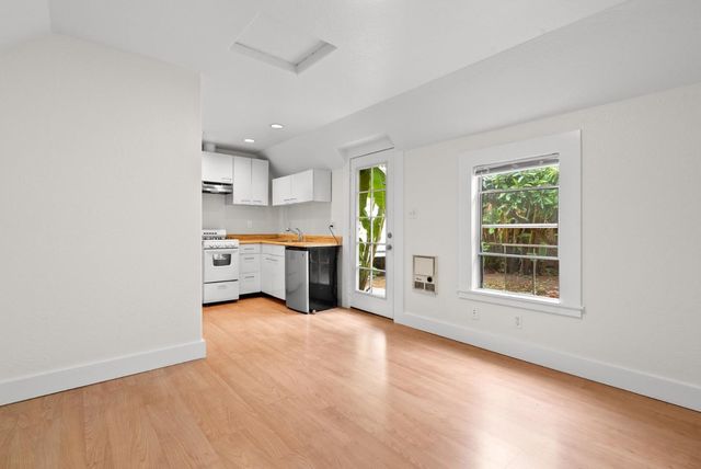 1328 Mission Street, Santa Cruz, CA 95060