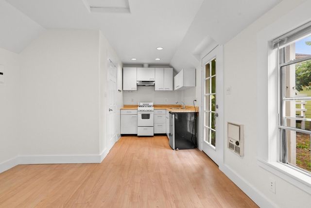 1328 Mission Street, Santa Cruz, CA 95060