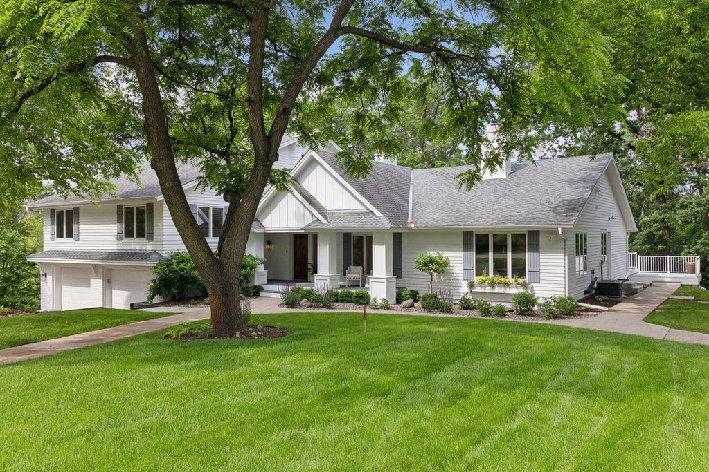 145 Smith Avenue, Orono, MN 55391